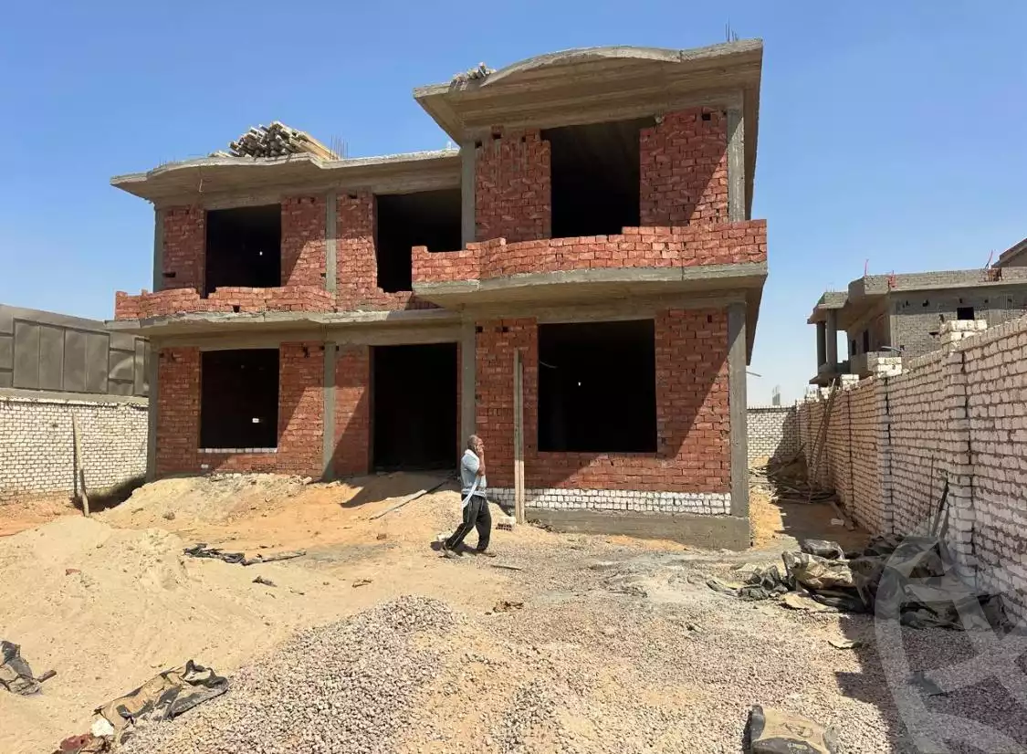 https://aqarmap.com.eg/ar/listing/6331466-for-sale-cairo-el-sheikh-zayed-city-lshykh-zyd-ljdyd-el-reef-el-oroby