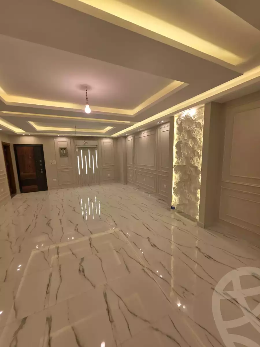 https://aqarmap.com.eg/en/listing/6331532-for-sale-cairo-el-sheikh-zayed-city-compounds-zayed-heights-compound