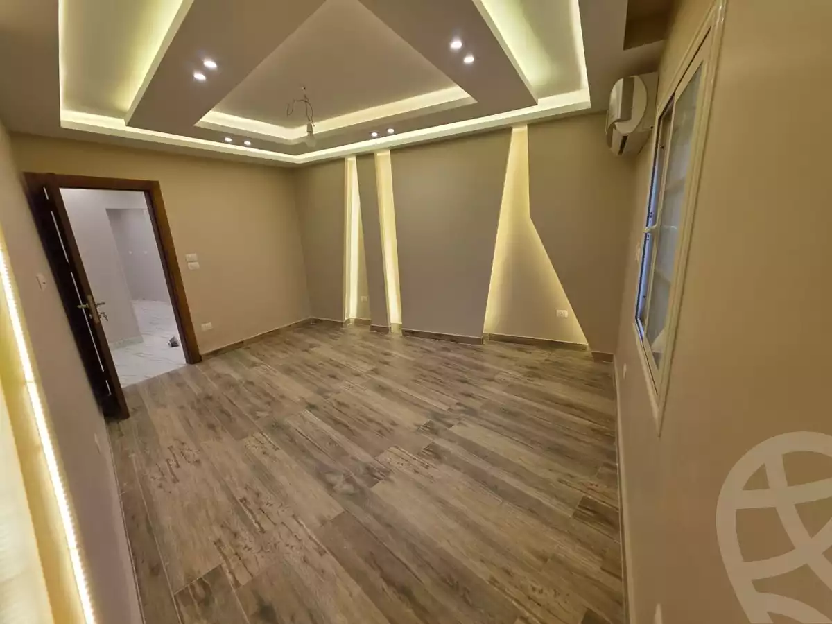 https://aqarmap.com.eg/en/listing/6331532-for-sale-cairo-el-sheikh-zayed-city-compounds-zayed-heights-compound