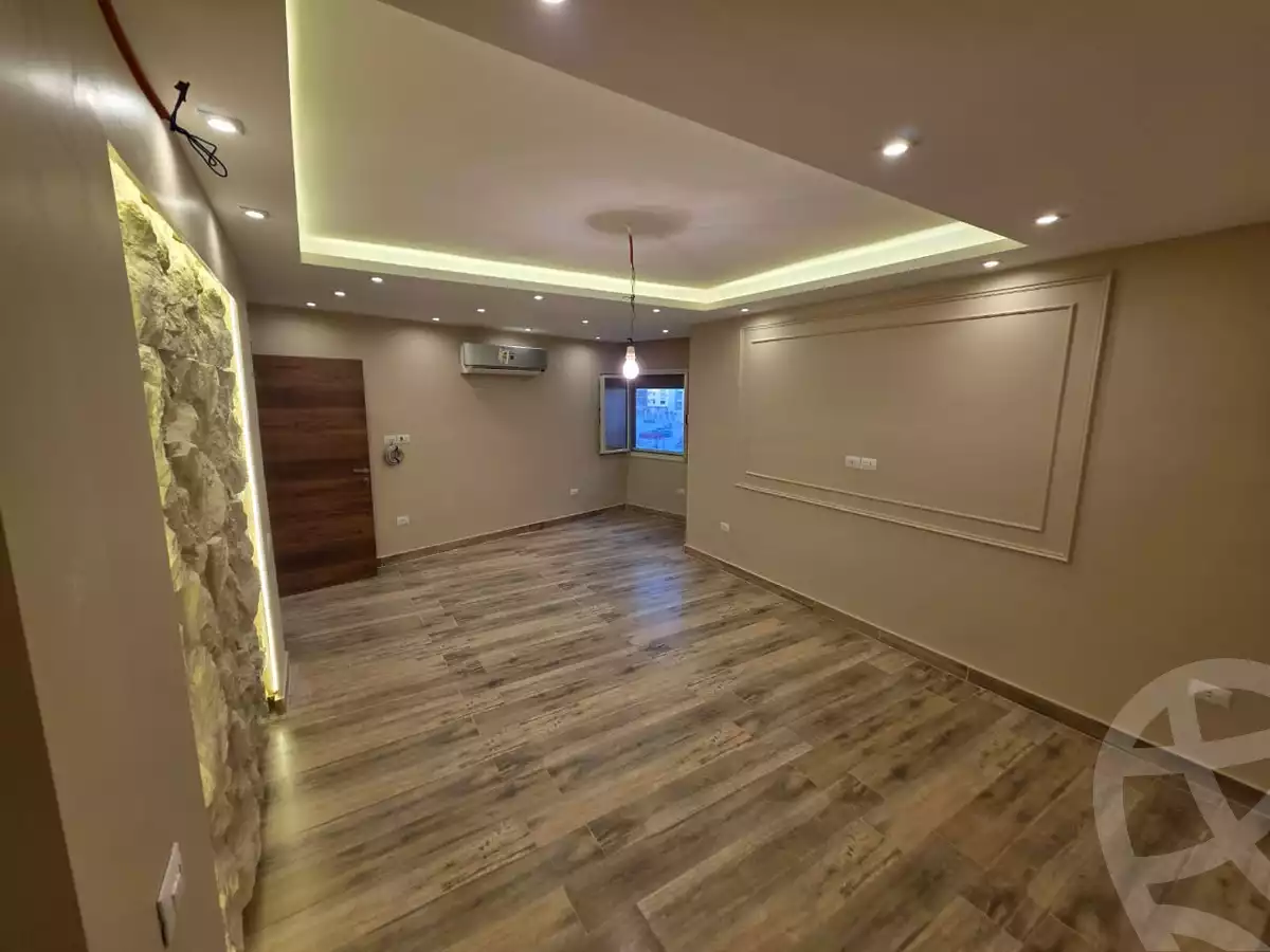 https://aqarmap.com.eg/en/listing/6331532-for-sale-cairo-el-sheikh-zayed-city-compounds-zayed-heights-compound