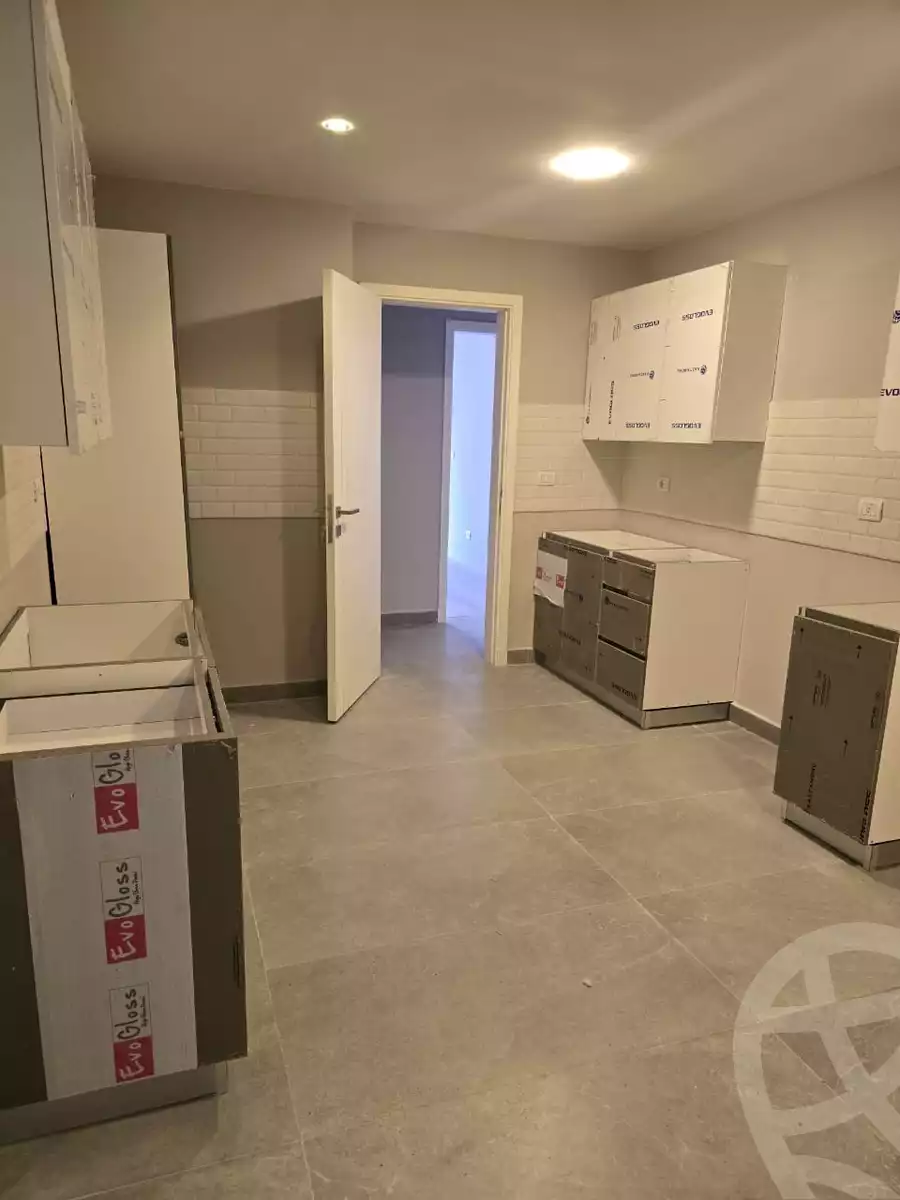 https://aqarmap.com.eg/ar/listing/6331545-for-rent-cairo-el-sheikh-zayed-city-compounds-kmbwnd-fyldj-wyst-dr-llttwyr