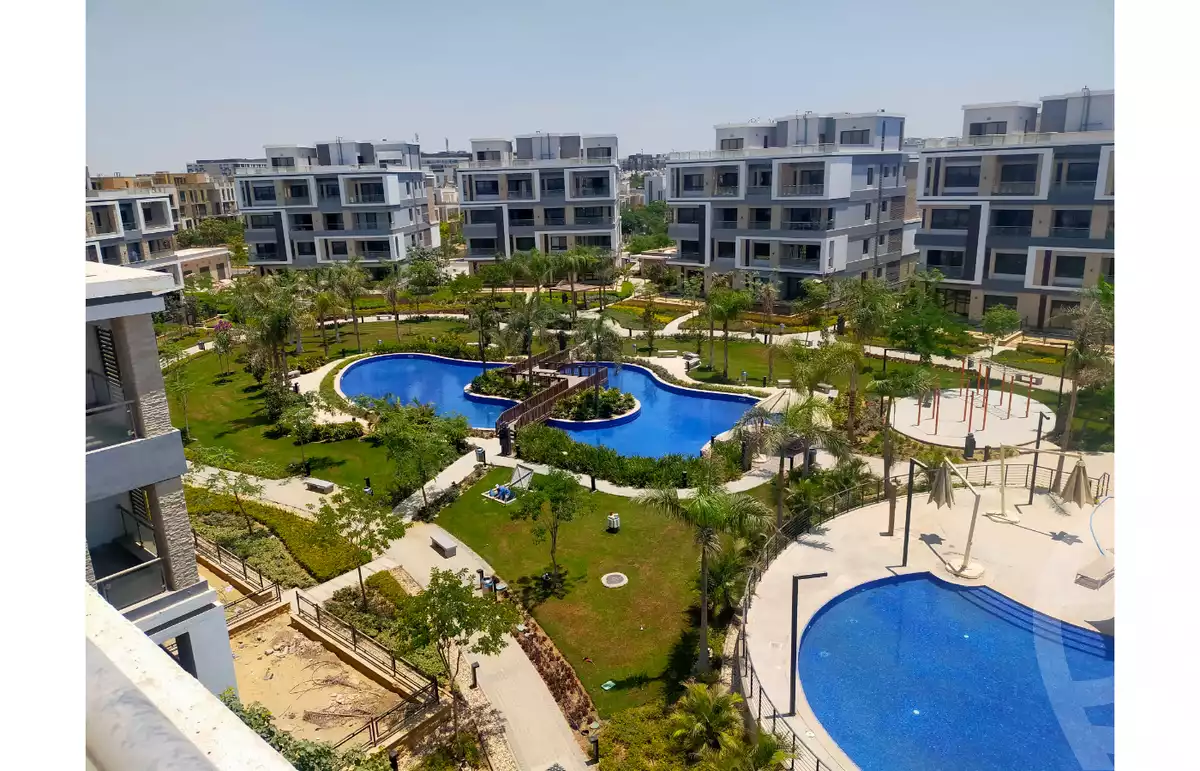 https://aqarmap.com.eg/ar/listing/6331839-for-sale-cairo-el-sheikh-zayed-city-compounds-kmbwnd-wn-16-swdyk