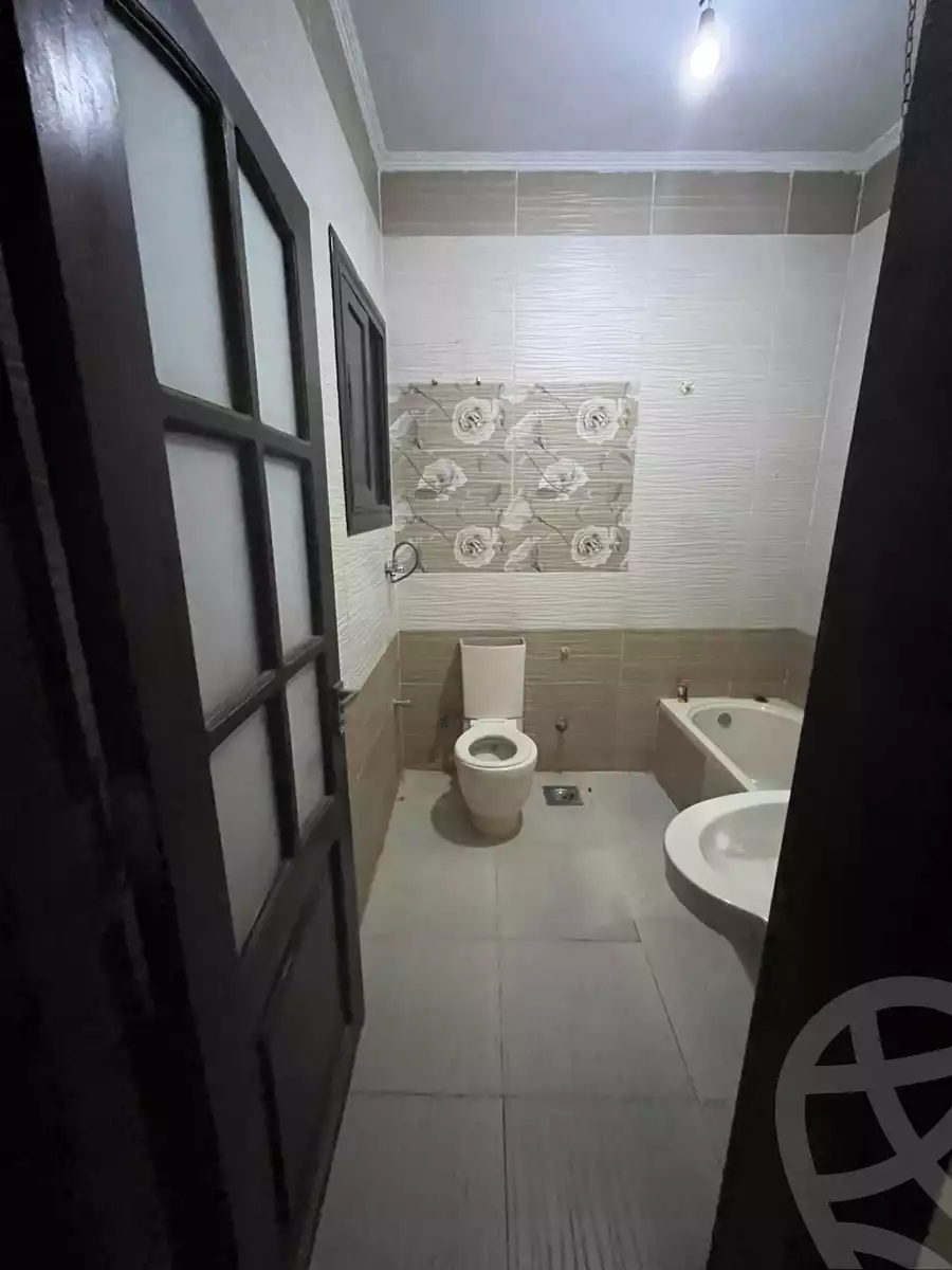 https://aqarmap.com.eg/ar/listing/6331148-for-sale-cairo-new-cairo-south-investors-mohammed-nagib-axis-st