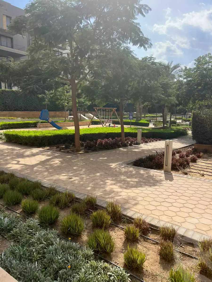 https://aqarmap.com.eg/en/listing/6332228-for-sale-cairo-new-cairo-compounds-eastown-spectrum-eastown-compound