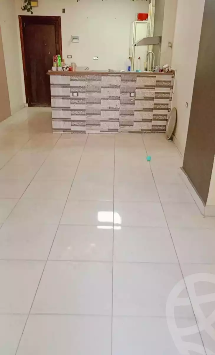 https://aqarmap.com.eg/ar/listing/6335325-for-sale-cairo-helwan-kwrnysh-hlwn