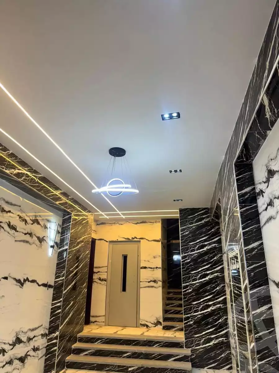 https://aqarmap.com.eg/ar/listing/6336429-for-sale-cairo-helwan-hadayek-helwan-nile-corniche-st