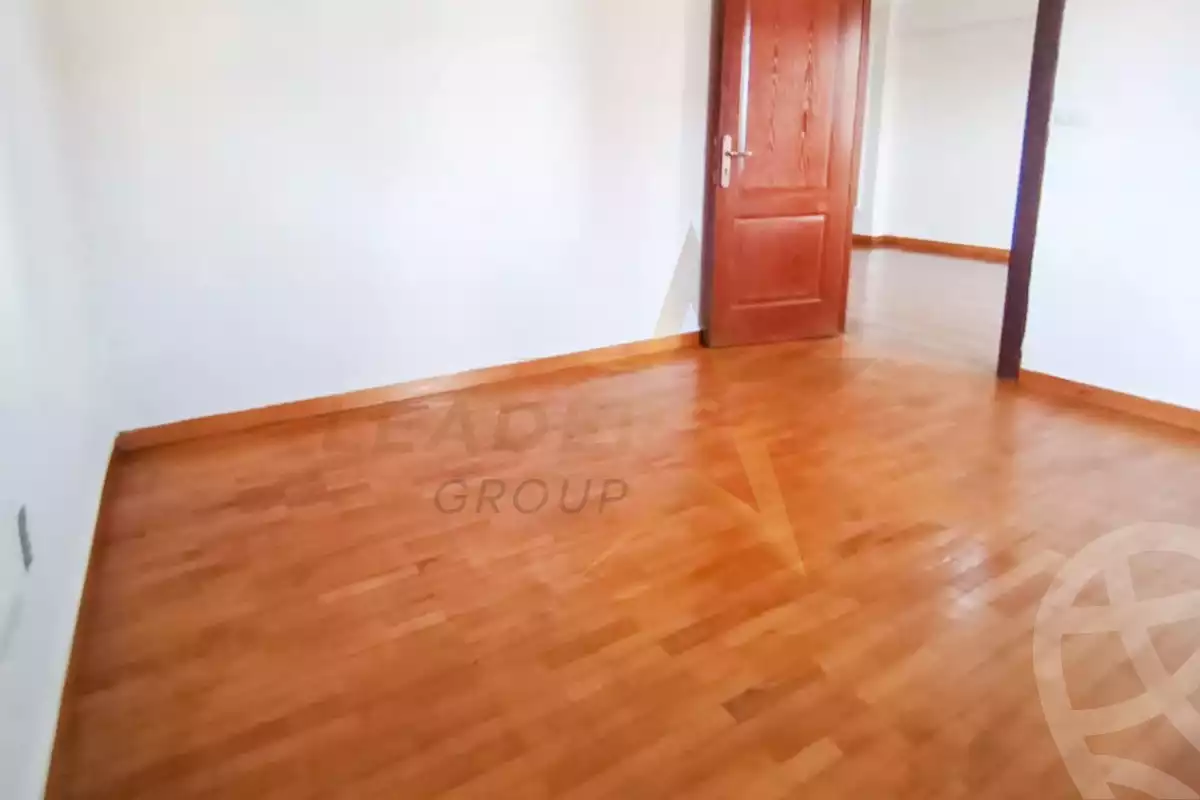 https://aqarmap.com.eg/ar/listing/6337789-for-sale-alexandria-ganaklis