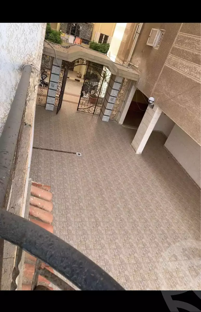 https://aqarmap.com.eg/ar/listing/6337950-for-sale-alexandria-l-jmy-compounds-in-el-agamy