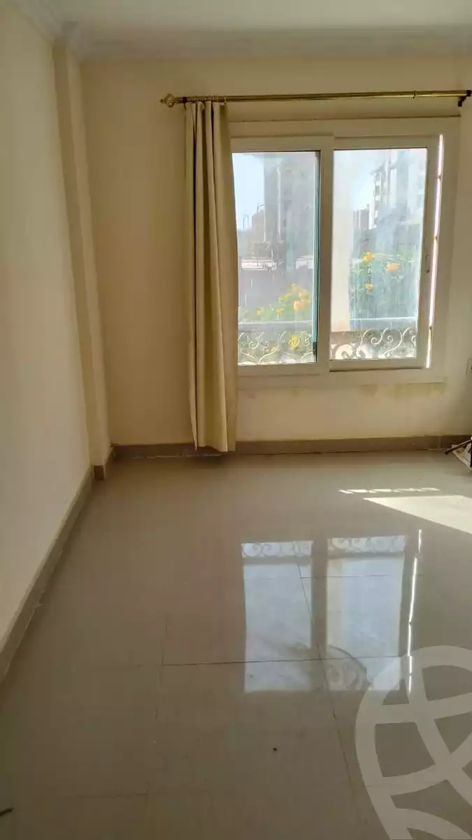 https://aqarmap.com.eg/ar/listing/6338509-for-sale-cairo-new-cairo-compounds-light-city