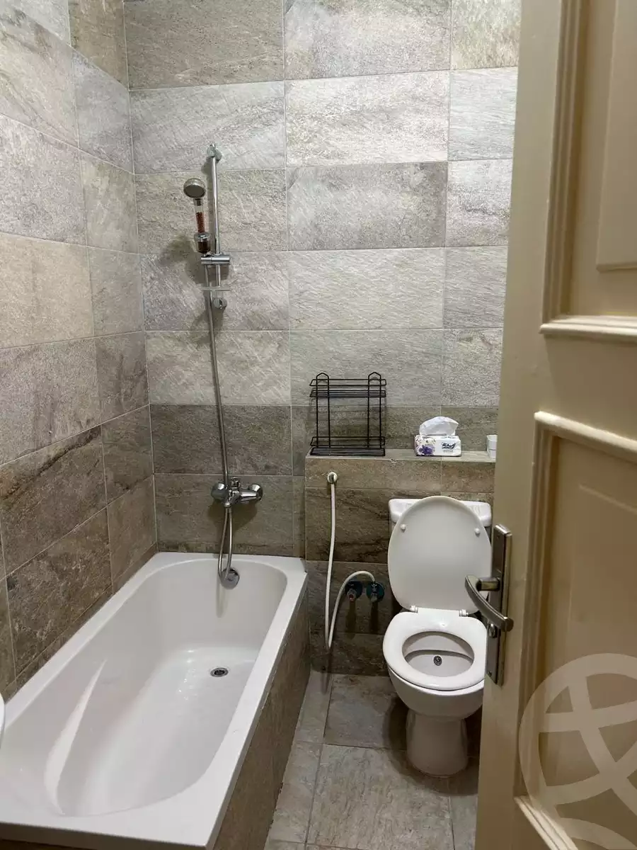 https://aqarmap.com.eg/en/listing/6339414-for-rent-cairo-el-sheikh-zayed-city-compounds-continental-gardens