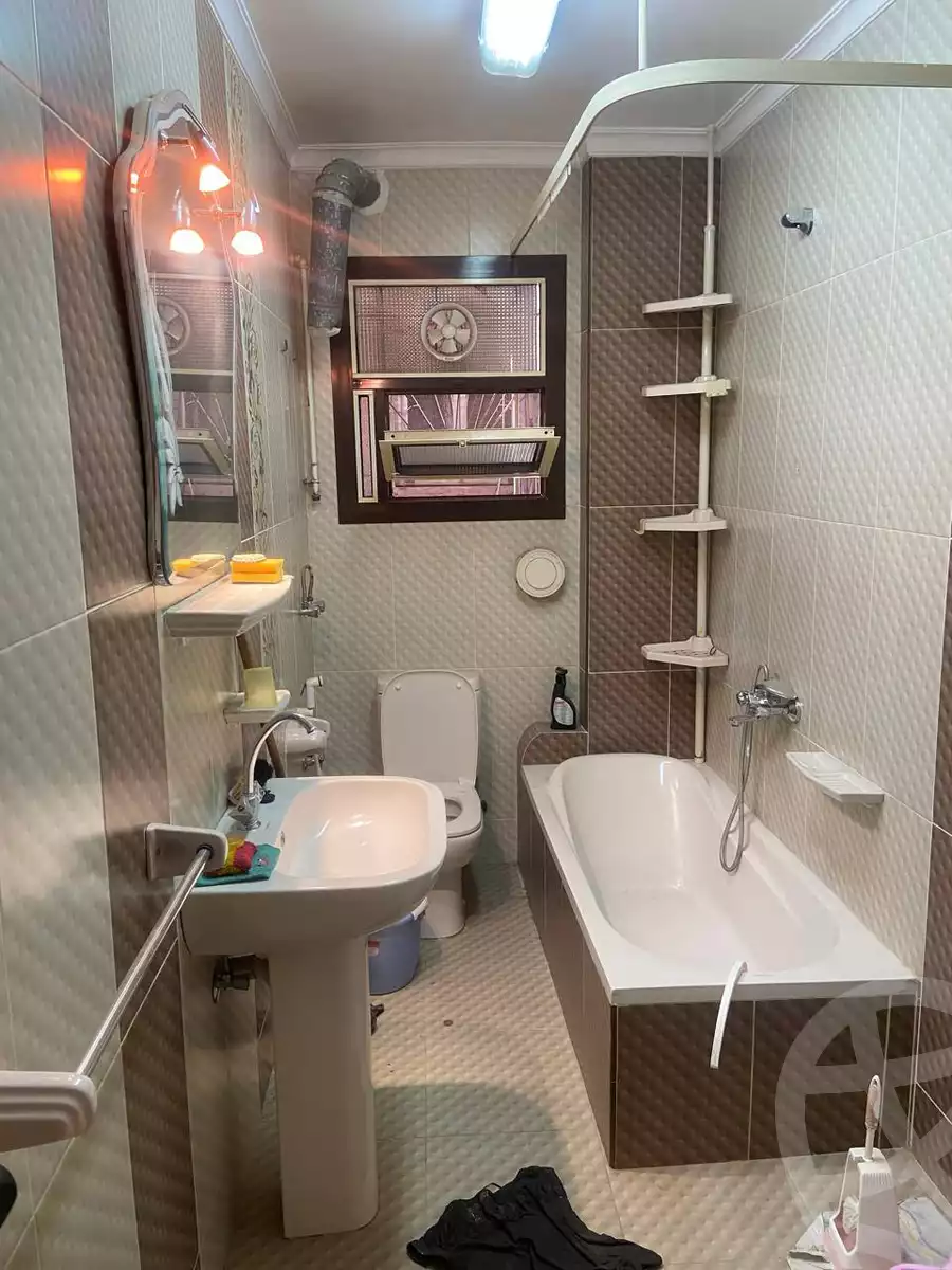 https://aqarmap.com.eg/en/listing/6340429-for-sale-cairo-ain-shams-ahmed-esmat-st