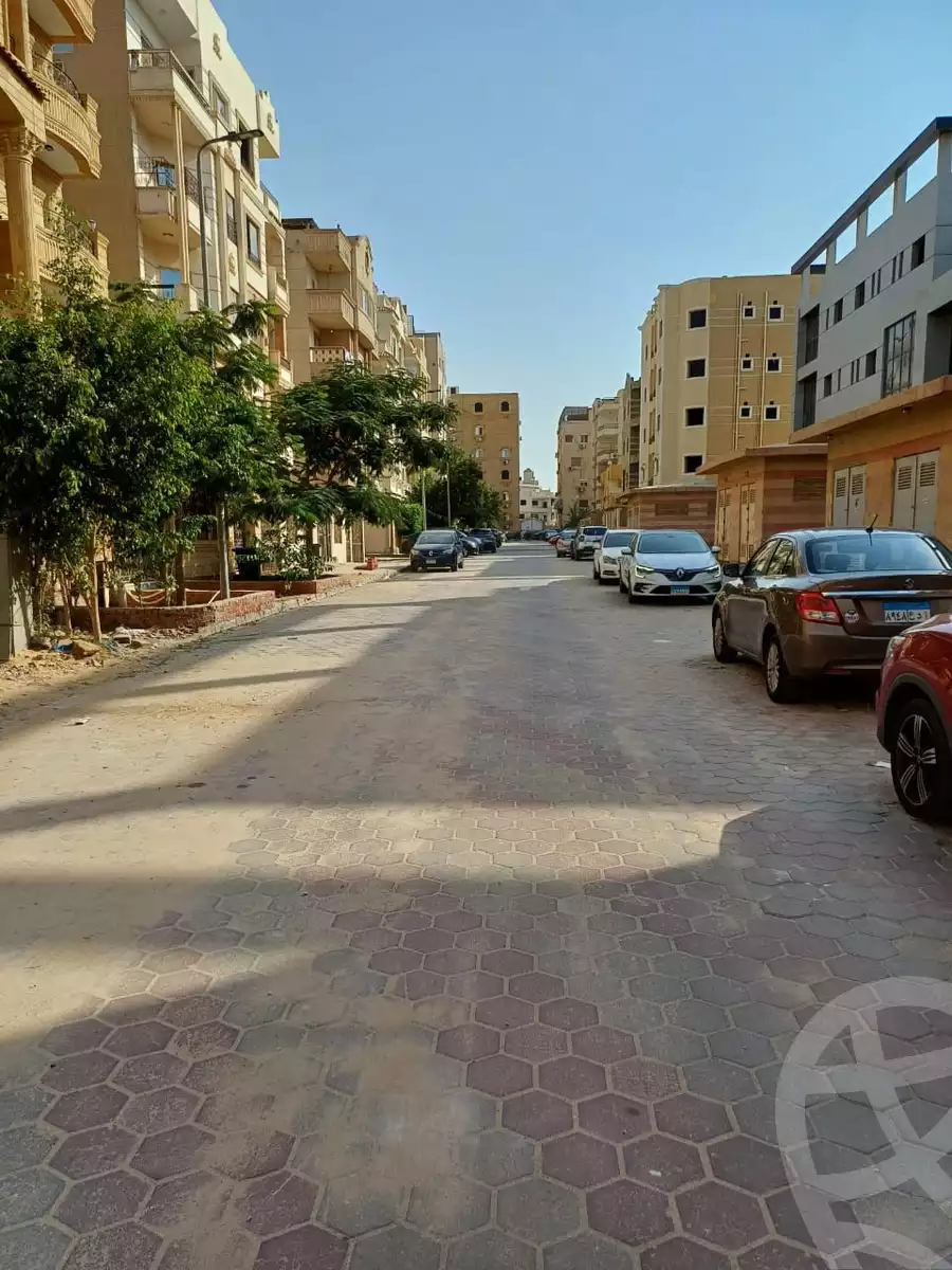 https://aqarmap.com.eg/en/listing/6343009-for-sale-cairo-new-cairo-compounds-el-mostashareen-compound