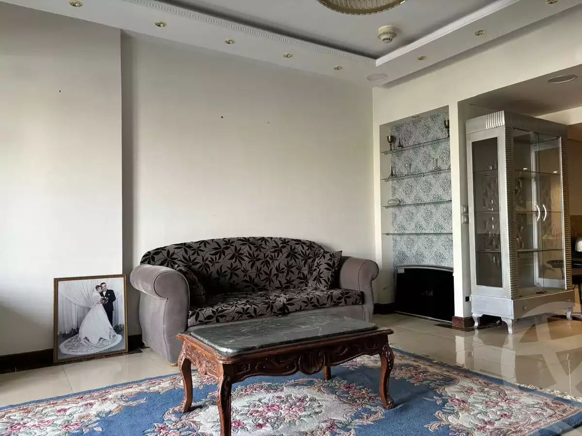 https://aqarmap.com.eg/en/listing/6343558-for-rent-cairo-new-cairo-compounds-porto-cairo-mall