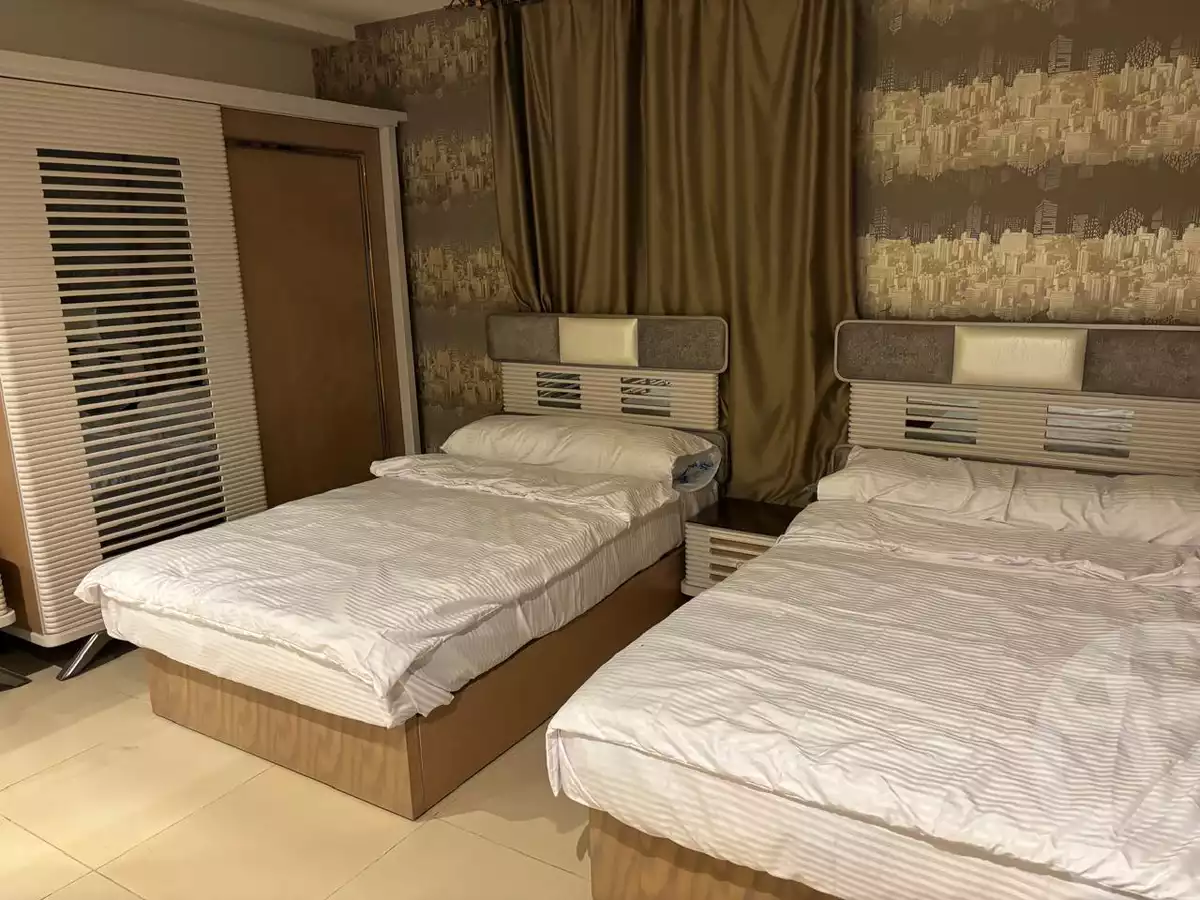 https://aqarmap.com.eg/en/listing/6343558-for-rent-cairo-new-cairo-compounds-porto-cairo-mall