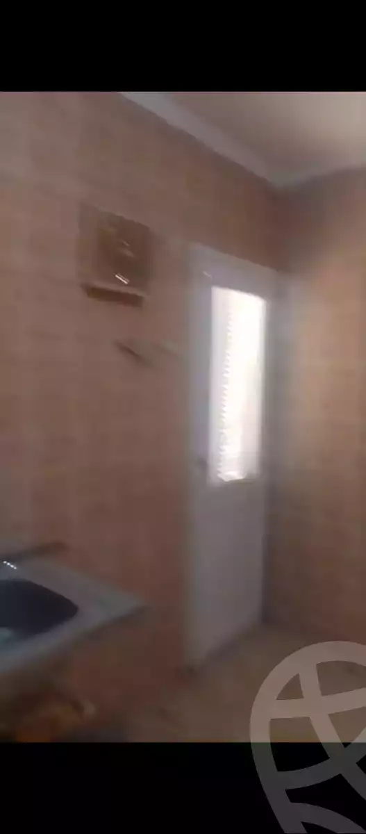 https://aqarmap.com.eg/ar/listing/6344306-for-rent-cairo-new-cairo-compounds-la-rose