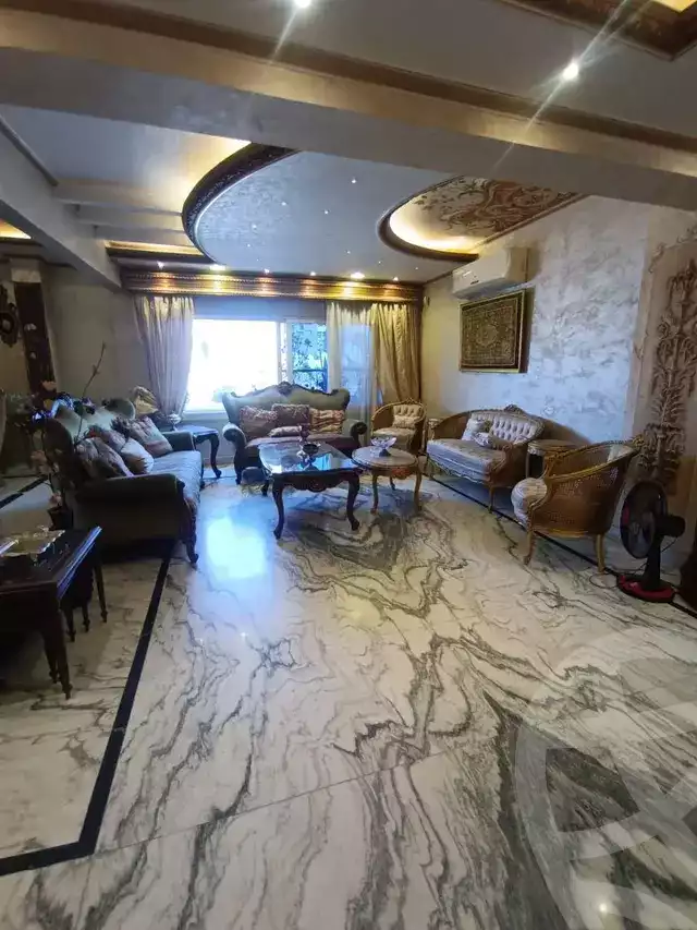 https://aqarmap.com.eg/en/listing/6344896-for-sale-cairo-manial-el-rawda-st