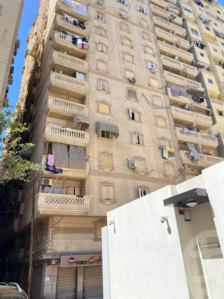 https://aqarmap.com.eg/ar/listing/6345016-for-sale-alexandria-lsywf-al-saaeh-sq