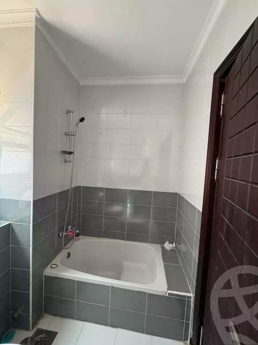 https://aqarmap.com.eg/en/listing/6346421-for-rent-cairo-new-cairo-compounds-dorat-el-kahera