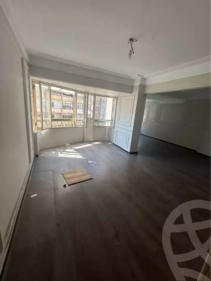 https://aqarmap.com.eg/ar/listing/6348725-for-sale-alexandria-bolekly