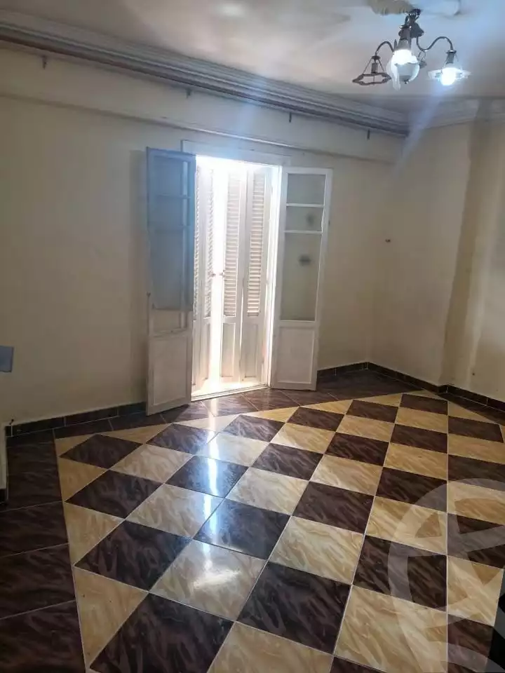 https://aqarmap.com.eg/en/listing/6352296-for-sale-alexandria-sydy-bshr-sydy-bshr-qbly-street-30