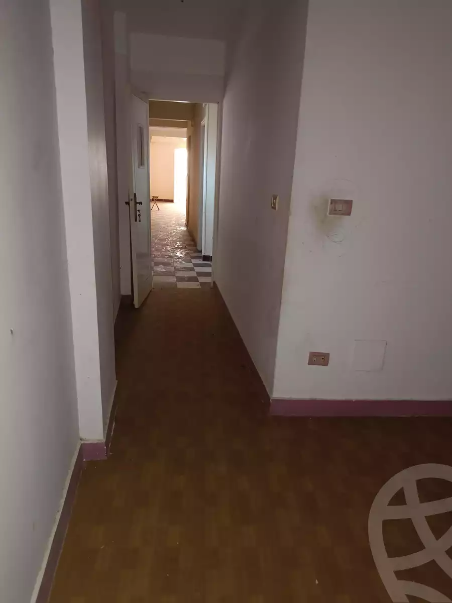 https://aqarmap.com.eg/ar/listing/6352366-for-sale-alexandria-el-asafra-l-sfr-qbly-el-maahad-el-dini-st