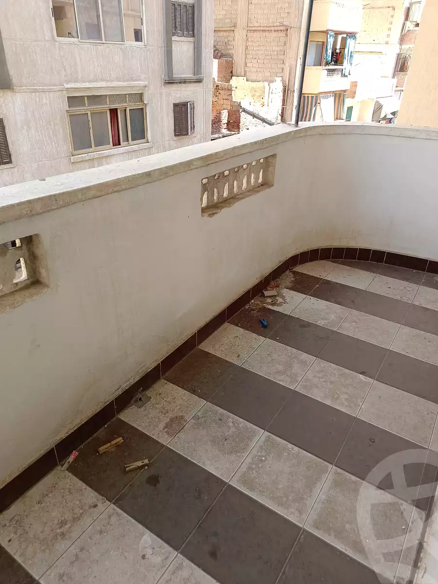 https://aqarmap.com.eg/ar/listing/6352366-for-sale-alexandria-el-asafra-l-sfr-qbly-el-maahad-el-dini-st