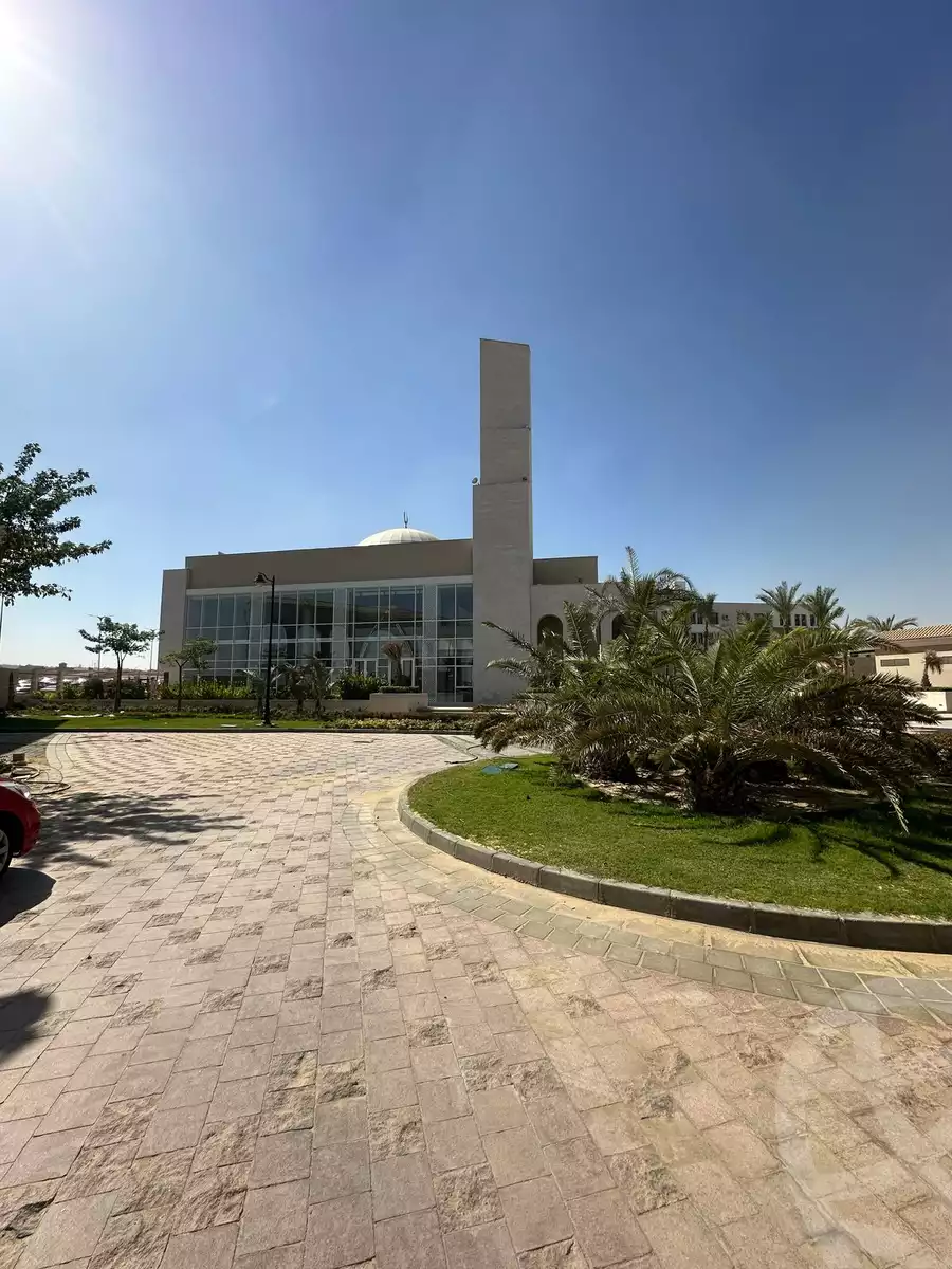 https://aqarmap.com.eg/en/listing/6353647-for-sale-cairo-el-sheikh-zayed-city-compounds-kmbwnd-fyldj-wyst-dr-llttwyr