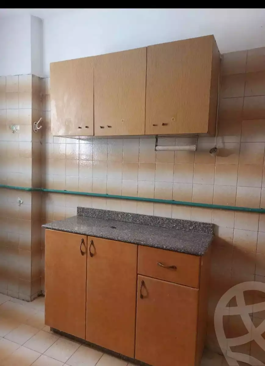 https://aqarmap.com.eg/en/listing/6354717-for-rent-alexandria-lm-mwr