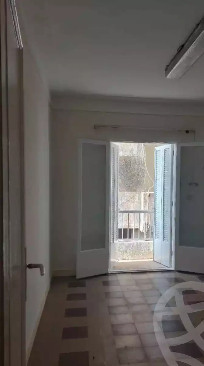 https://aqarmap.com.eg/en/listing/6354717-for-rent-alexandria-lm-mwr