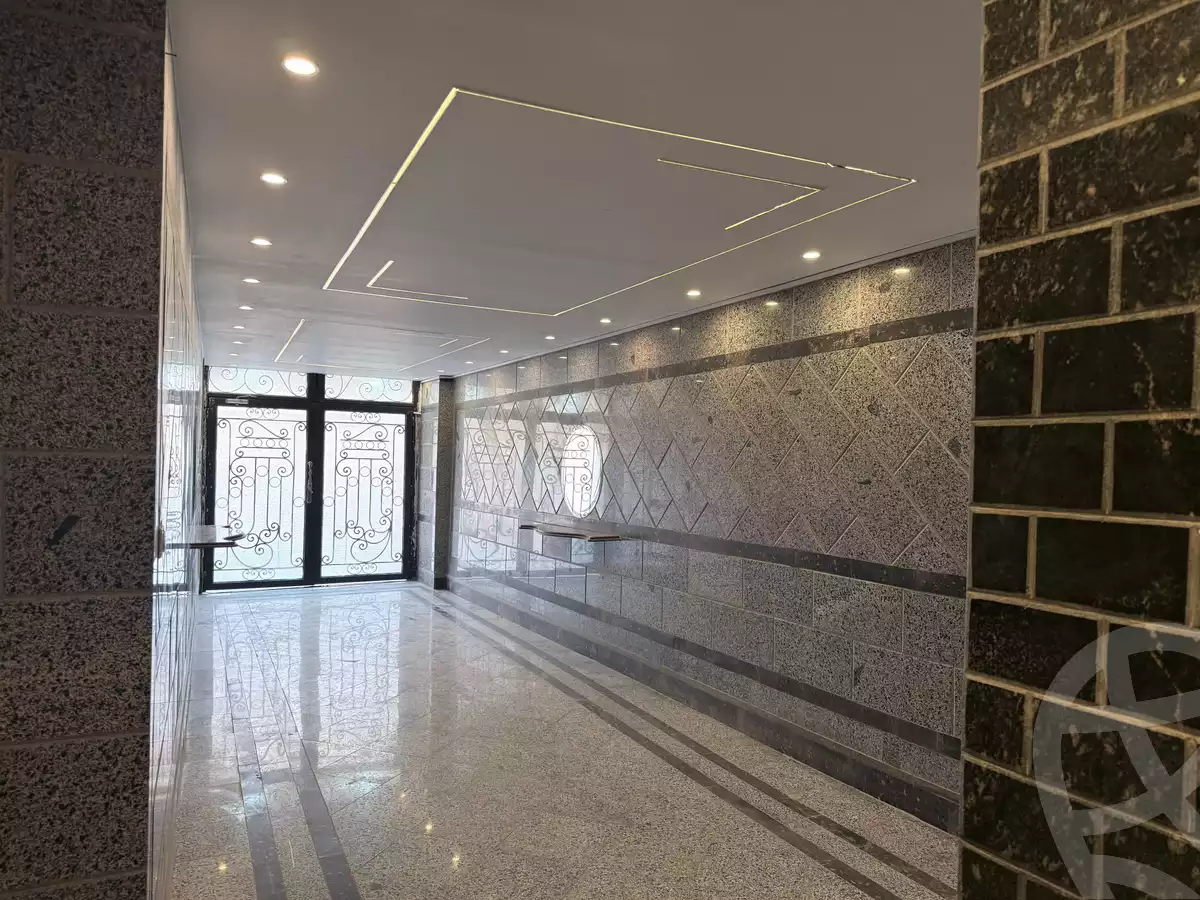 https://aqarmap.com.eg/ar/listing/6356388-for-sale-cairo-nasr-city-hay-el-waha-shr-lkhmsyn
