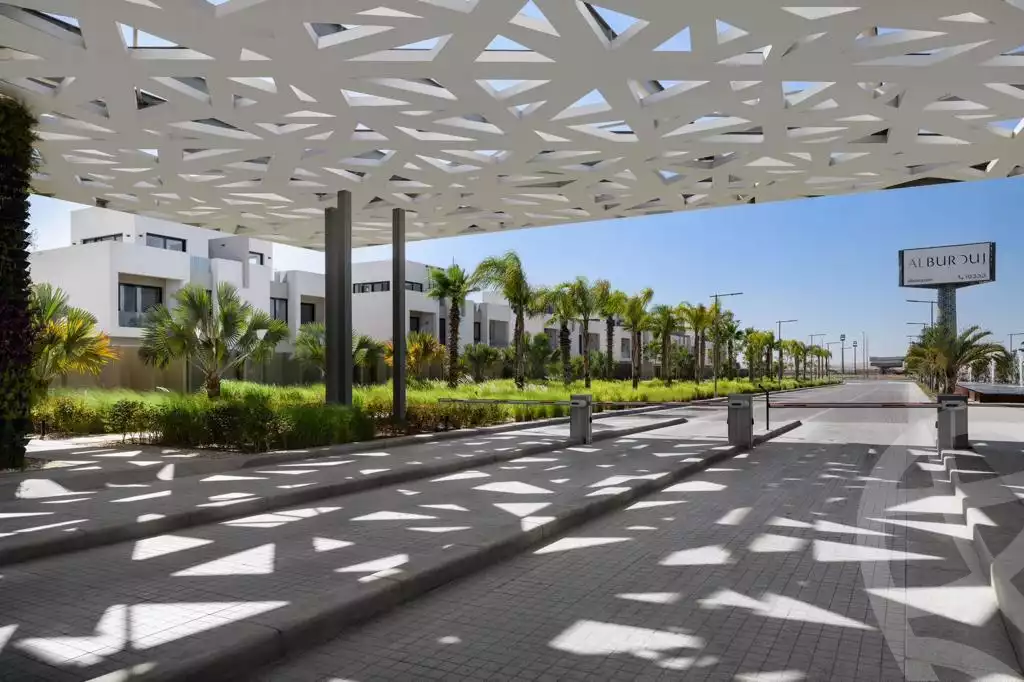 https://aqarmap.com.eg/en/listing/6355934-for-sale-cairo-el-shorouk-compounds-al-burouj-compound-imkan