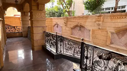 https://aqarmap.com.eg/ar/listing/6362229-for-sale-cairo-new-cairo-sharq-el-akadamiya-salah-nasim-st