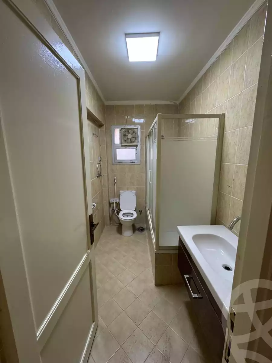 https://aqarmap.com.eg/ar/listing/6362662-for-sale-cairo-new-cairo-lrhb-city-phase-8
