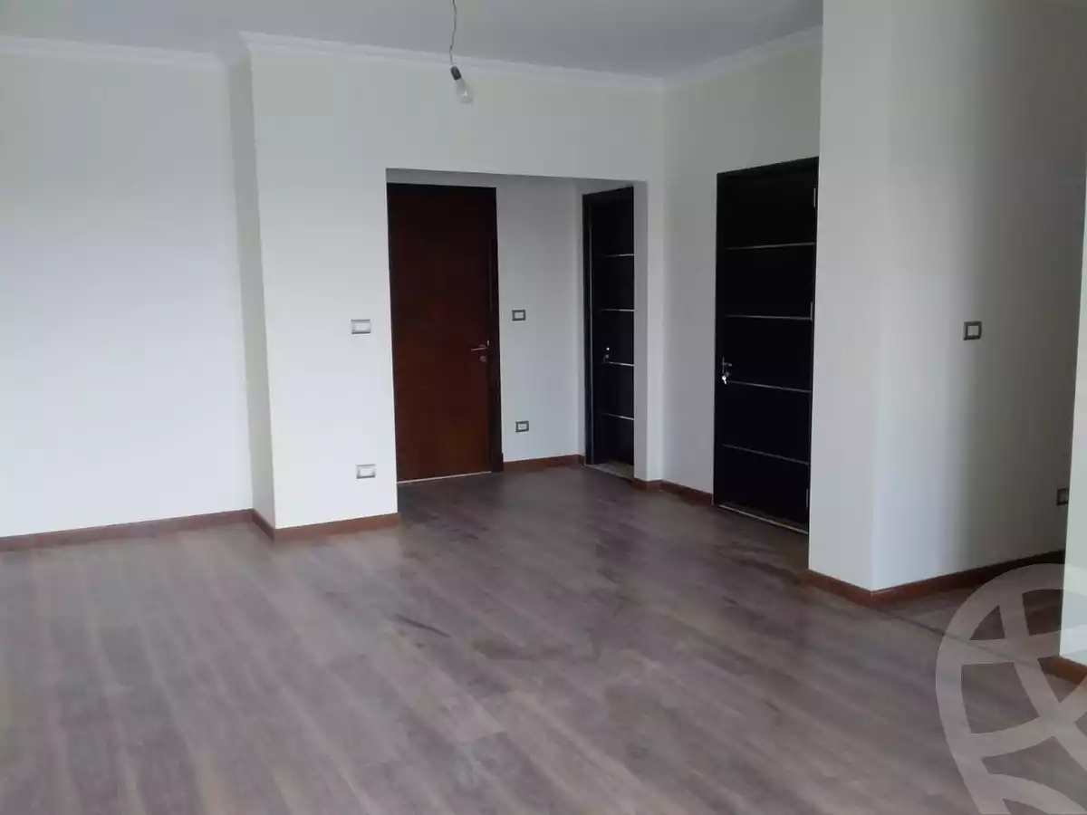 https://aqarmap.com.eg/en/listing/6363585-for-rent-cairo-el-sheikh-zayed-city-compounds-kmbwnd-wyst-twn-swdyk