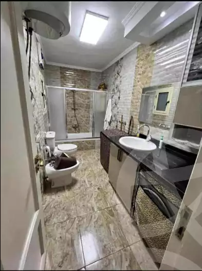 https://aqarmap.com.eg/en/listing/6363884-for-sale-alexandria-camp-cesar-port-said-street