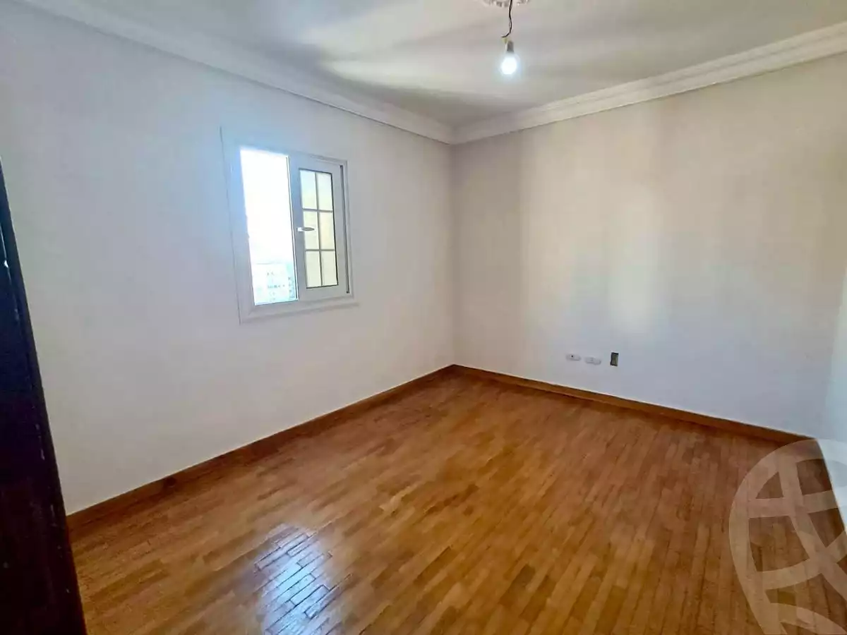 https://aqarmap.com.eg/ar/listing/6365349-for-sale-alexandria-ganaklis