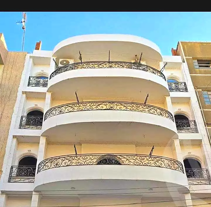 https://aqarmap.com.eg/ar/listing/6365370-for-sale-gharbia-tanta-tanta-city-riad-basha-st