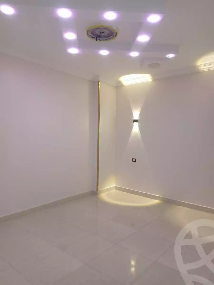 https://aqarmap.com.eg/ar/listing/6369064-for-rent-cairo-helwan-hadayek-helwan-nile-corniche-st