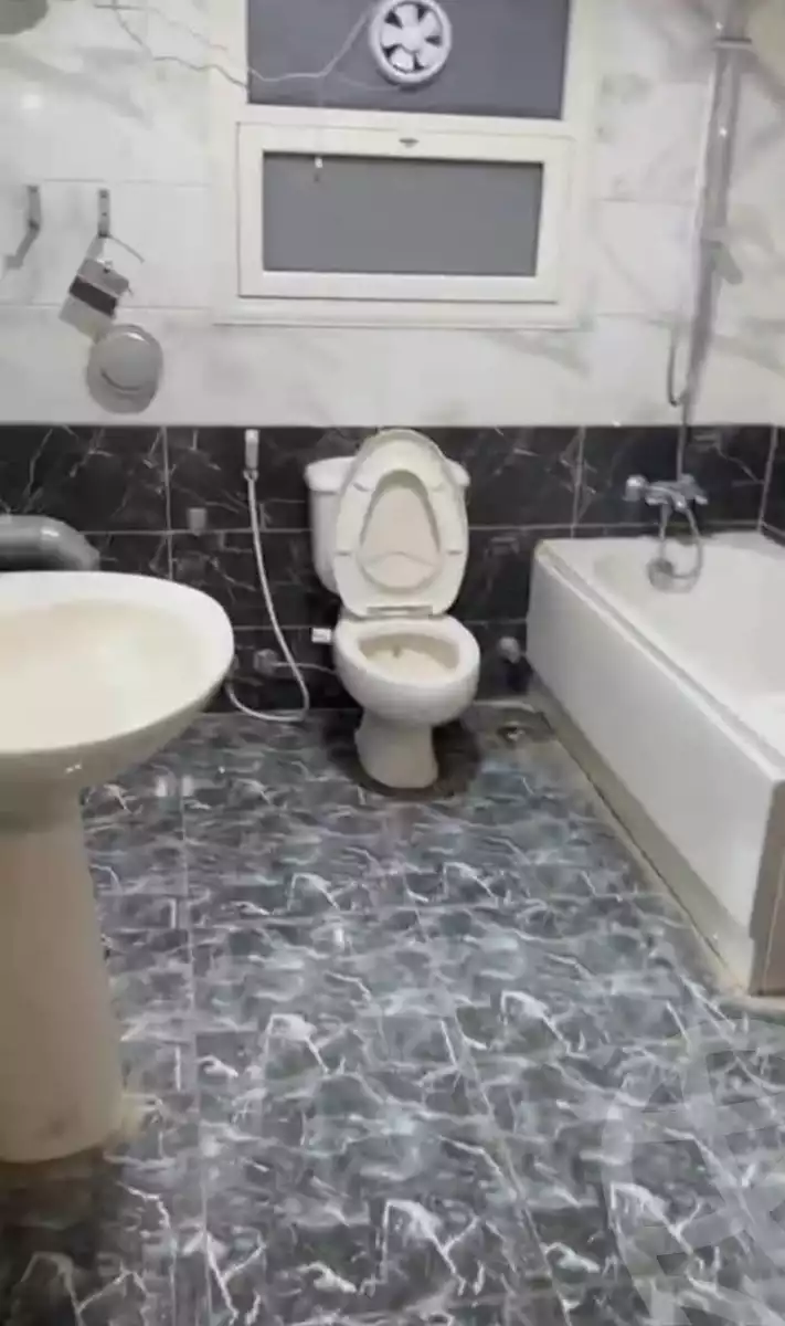 https://aqarmap.com.eg/ar/listing/6370526-for-rent-cairo-dokki-manteqt-nadi-el-syd