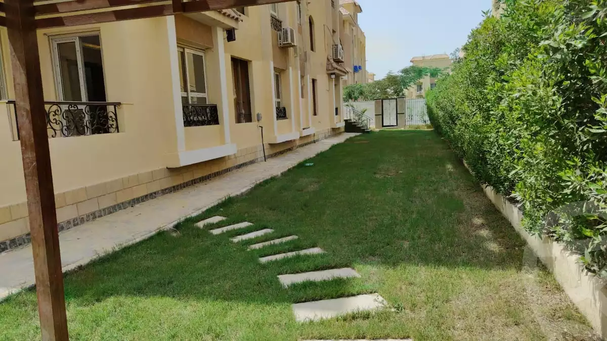 https://aqarmap.com.eg/en/listing/6370626-for-sale-cairo-el-sheikh-zayed-city-compounds-el-khamayel