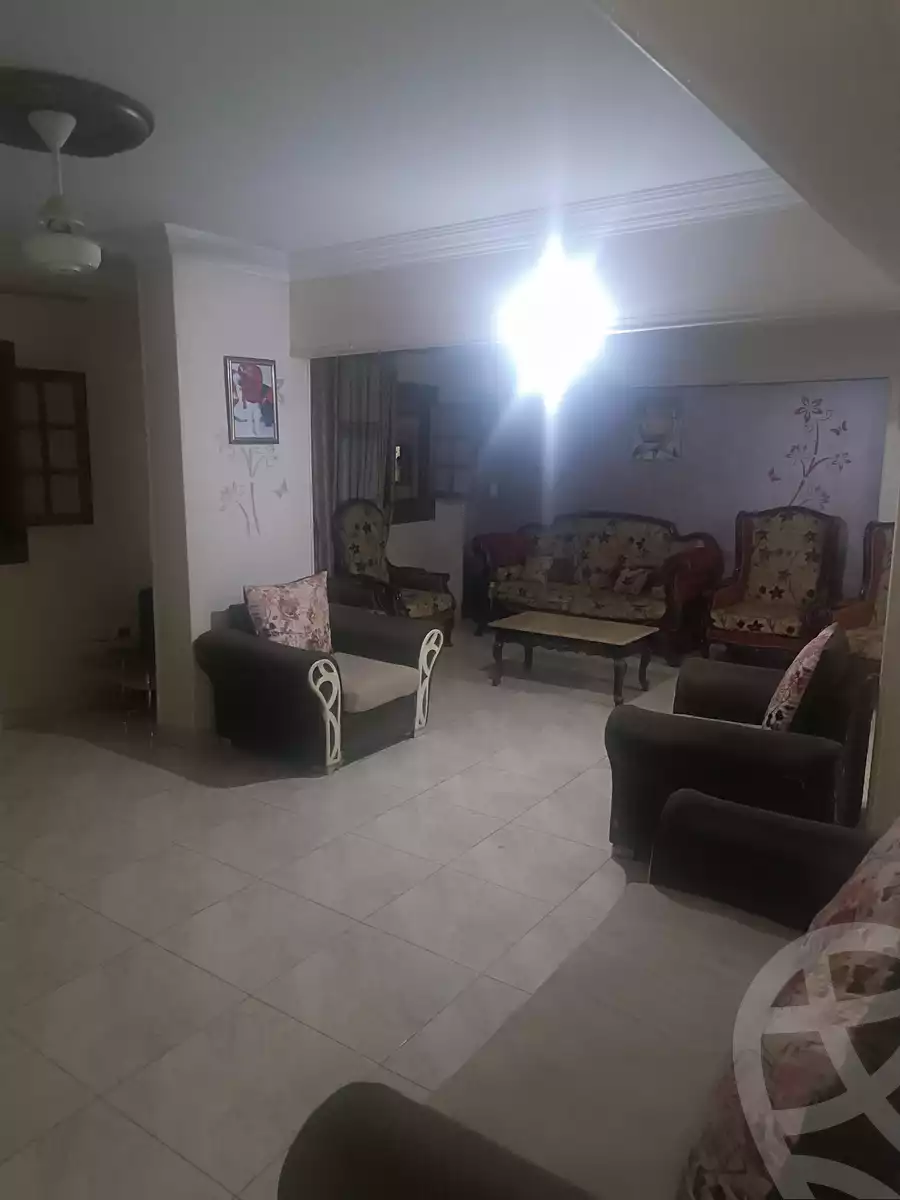 https://aqarmap.com.eg/ar/listing/6371692-for-sale-cairo-ain-shams-ain-shams-el-sharkia-afifi-effat-st