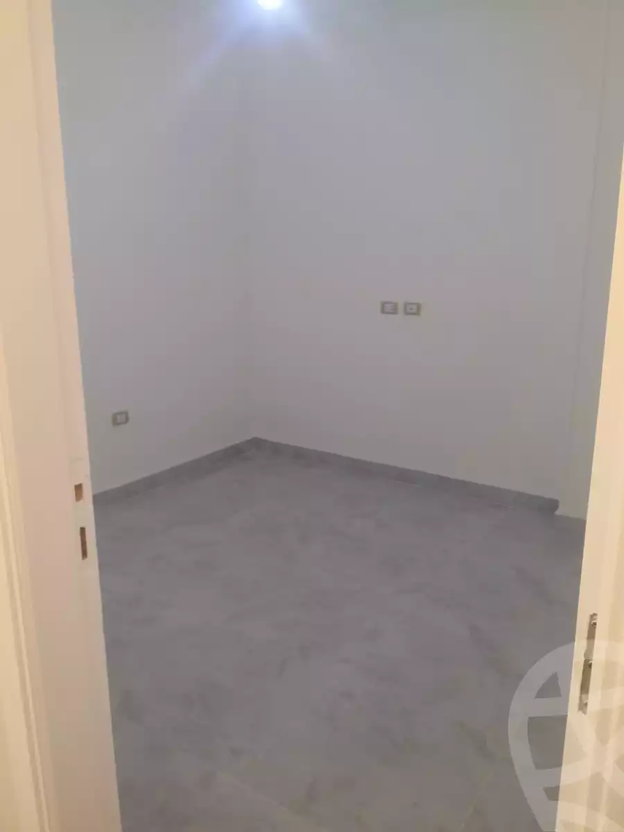 https://aqarmap.com.eg/ar/listing/6372637-for-rent-cairo-old-cairo-nile-corniche-st
