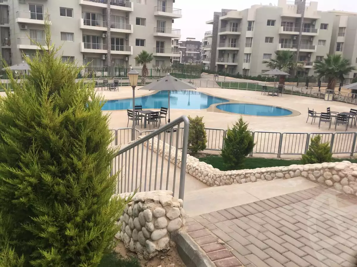 https://aqarmap.com.eg/en/listing/6374855-for-sale-cairo-el-sheikh-zayed-city-compounds-dh-drys