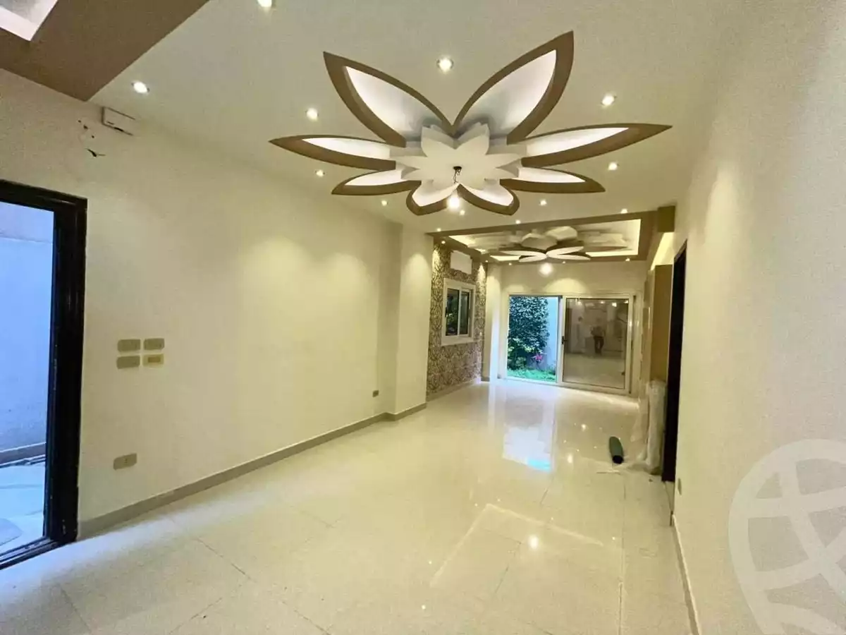 https://aqarmap.com.eg/en/listing/6375434-for-sale-cairo-new-cairo-compounds-el-mostashareen-compound