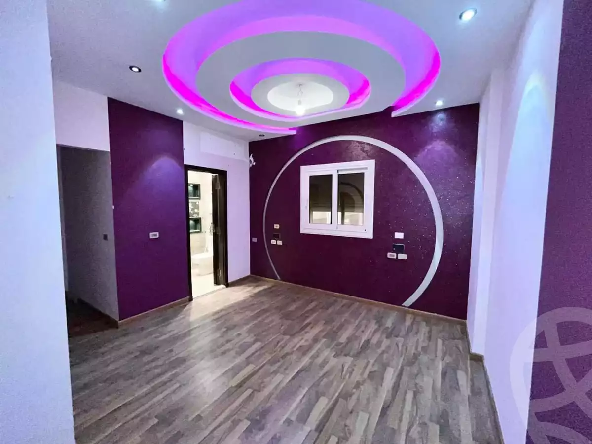 https://aqarmap.com.eg/en/listing/6375434-for-sale-cairo-new-cairo-compounds-el-mostashareen-compound