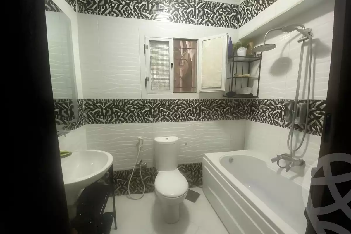 https://aqarmap.com.eg/en/listing/6376393-for-sale-cairo-el-maadi-zahraa-el-maadi-thirteenth-neighborhood