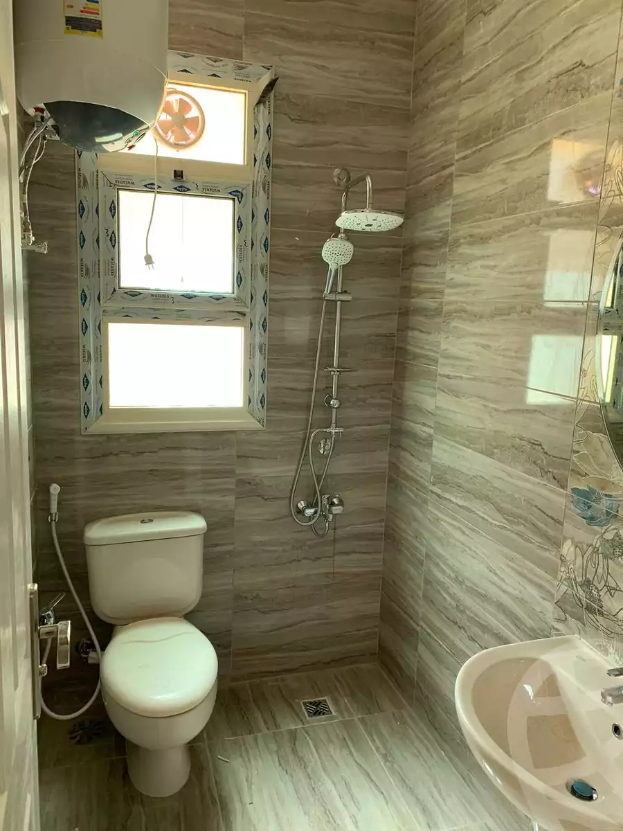 https://aqarmap.com.eg/en/listing/6376515-for-sale-cairo-el-sheikh-zayed-city-compounds-beverly-hills