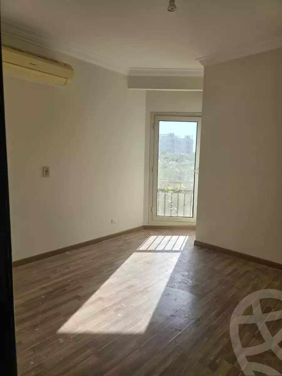 https://aqarmap.com.eg/ar/listing/6382137-for-rent-cairo-el-sheikh-zayed-city-compounds-dh-drys