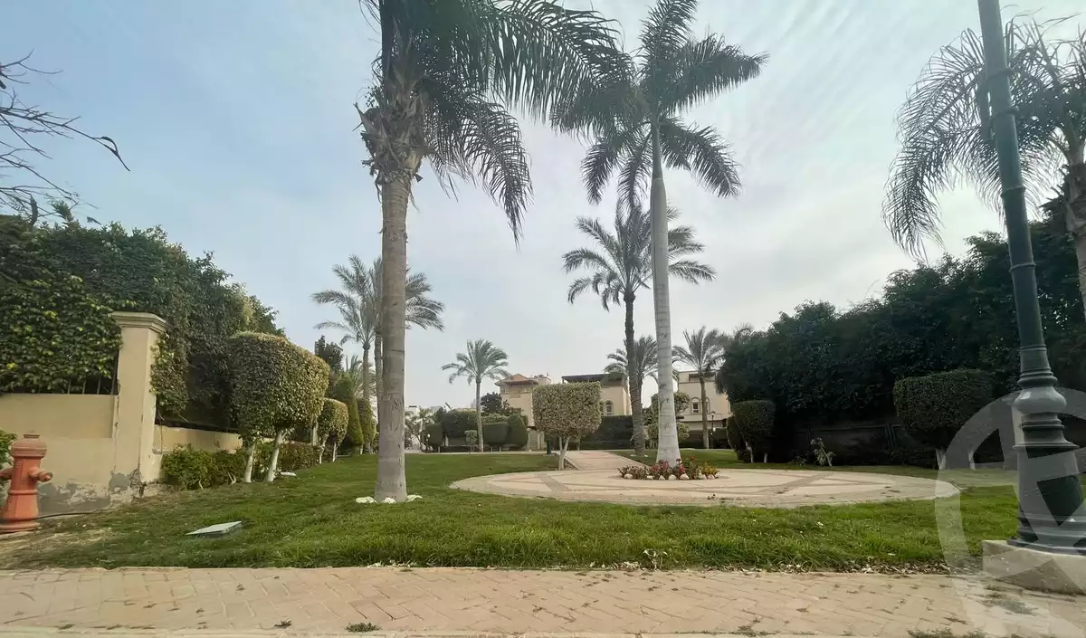 https://aqarmap.com.eg/en/listing/6382401-for-sale-cairo-el-sheikh-zayed-city-compounds-greens