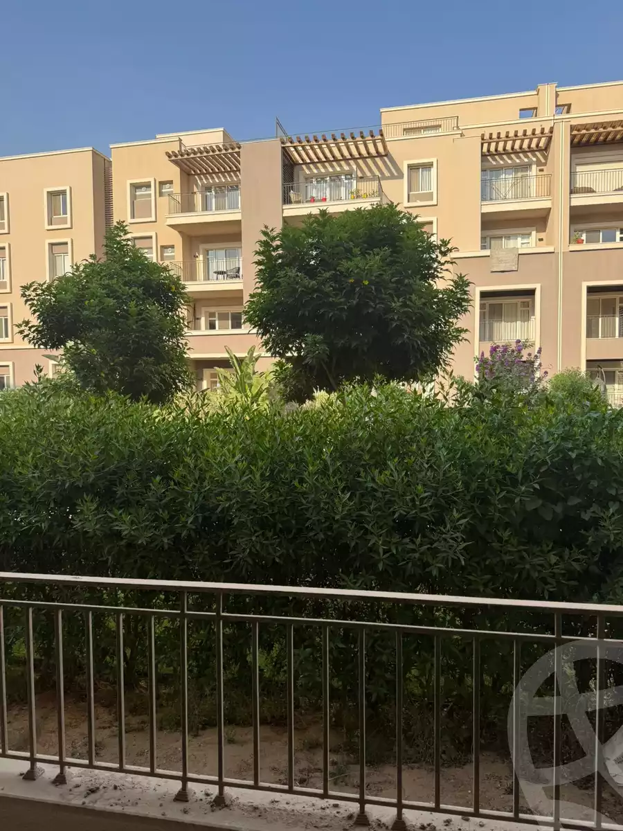 https://aqarmap.com.eg/ar/listing/6382742-for-sale-cairo-6th-of-october-compounds-october-plaza
